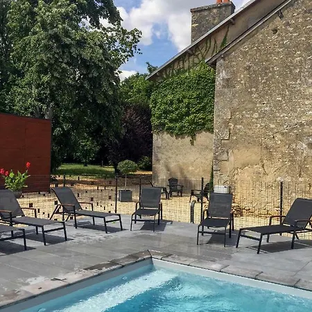 Nyaraló Jolie Petite Maison En Pierre Montamisé